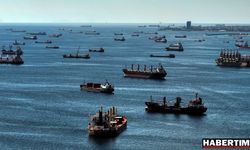 Petrol tankerleri, İstanbul Boğazı açıklarında sıraya girdi