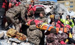 Annenin ardından 80. saatte Zeynep ve babası da enkazdan sağ çıkarıldı