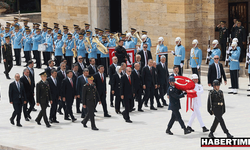 Erdoğan ve yeni kabine üyeleri Anıtkabir'e çıktı