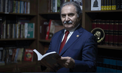 Eski bakan yeni parti kurdu
