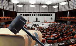 AK Parti 'anayasa' turuna çıkıyor