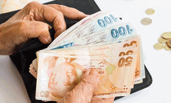 Emeklilerin Cumhuriyet ikramiyesi 10 bin lira mı olacak?