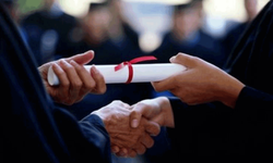 Açık liseler sınırlandırılınca yeni sektör doğdu: Para karşılığı diploma!