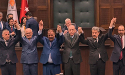 10 belediye başkanı AK Parti'ye katıldı