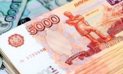 Ruble 2 yılın zirvesinde