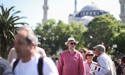 Türkiye'ye gelen turist sayısı azaldı