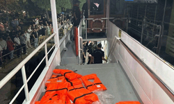 İstanbul Boğazı'nda korkunç kaza: Beşiktaş-Üsküdar motoru, kargo gemisi ile çarpıştı!