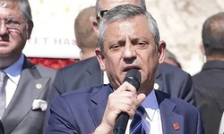 Özgür Özel konuşuyor: Binaya polisle giriyorlar, biz gelince kaçıyorlar