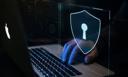 Haksız menfaat için hesap bilgilerini başkalarına vermek suç sayılacak