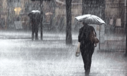 Ülke genelinde sıcaklıklar düşüşe geçecek: Kuvvetli yağışlar yolda