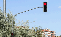 Kırmızı ışık ihlalinde ehliyete el konulacak