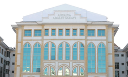 Antalya Büyükşehir Belediyesi'ne yönelik operasyonda gözaltına alınan 5 zanlı tutuklandı