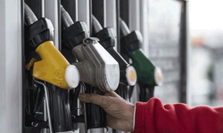 Benzine yarından itibaren 80 kuruş zam bekleniyor