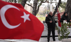 Şehit aileleri, bayramın ilk gününde kabirleri ziyaret etti