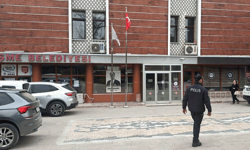 Eşme Belediye Başkanı Yılmaz Tozan görevinden uzaklaştırıldı