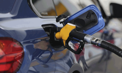 Motorine bugün zam geldi, yarın indirim var