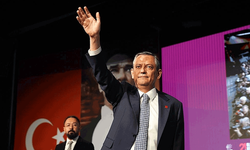 Özgür Özel, CHP Grup Başkanlığı'na seçildi