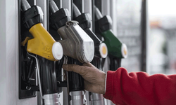 Akaryakıtta tabela değişti: Benzine indirim geldi!
