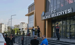Silifke Belediyesi'ne operasyon: Belediye Başkanı Mustafa Turgut dahil çok sayıda gözaltı!
