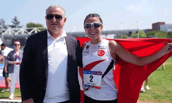 Bakan Bak, milli pentatlet İlke Özyüksel Mihrioğlu'nun Avrupa şampiyonluğunu değerlendirdi