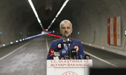 Bakan Uraloğlu: Son 24 yılda, kara yolu altyapımıza yaptığımız yatırımlarla Türkiye'yi adeta yeniden inşa ettik