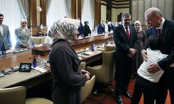 Erdoğan, Kahramanmaraş'taki okul saldırısında yaşananların aileleriyle görüştü