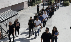 "İnternet altyapısı değişikliği" bahanesiyle 801 kişiyi dolandıran 53 şüpheli tutuklandı
