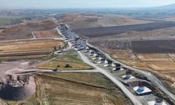 Uraloğlu: Ankara-Samsun hızlı demir yolu hattının Delice-Çorum etabında ilerleme yüzde 40'ı aşıldı