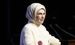 Emine Erdoğan: 103 yıl önce, milletimizin bağımsızlık uğruna verdiği büyük mücadele, Türkiye'nin temellerini oluşturdu