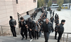 Eskişehir merkezli yasa dışı bahis operasyonunda yakalanan 86 şüpheli adliyede