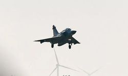Fransa'da Mirage 2000D tipi savaş uçağı düştü