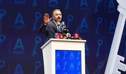 Yavuz Ağıralioğlu, Anahtar Parti'nin tanıtımını gerçekleştirdi