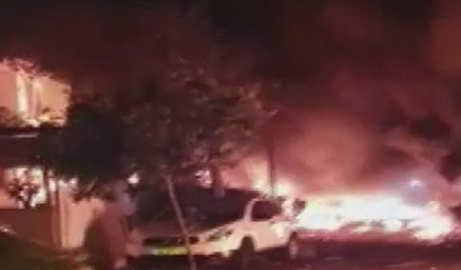 Tel Aviv'e füze isabet etti