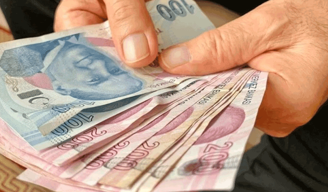 Çalışan emeklilerin 5 bin TL'lik ek ikramiyesi için tarih belli oldu!