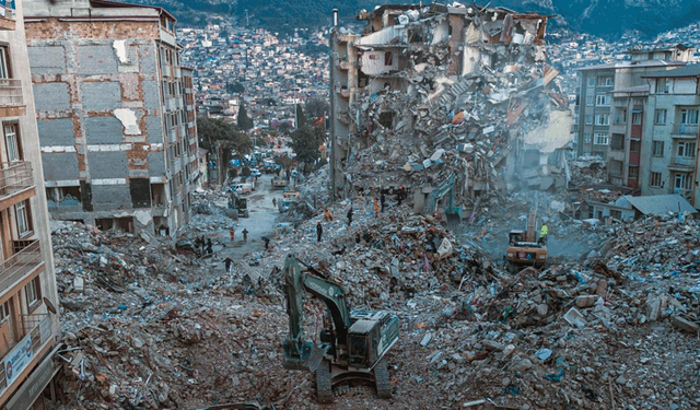 Depremde kaybettiğimiz canlar için söylediği sayı gündeme bomba gibi düştü