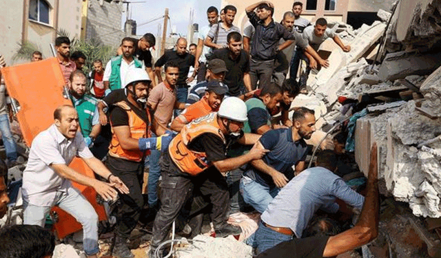 Gazze'de bir okulda eli gözü bağlı 30 Filistinlinin cansız bedeni bulundu
