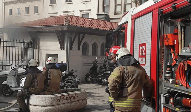 İstanbul'da korkutan patlama! Belediye binası boşaltıldı