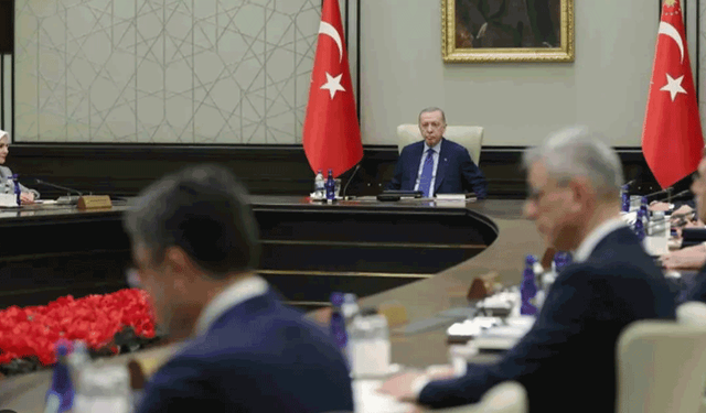 Kabine Cumhurbaşkanı Erdoğan başkanlığında toplanacak, gündem deprem