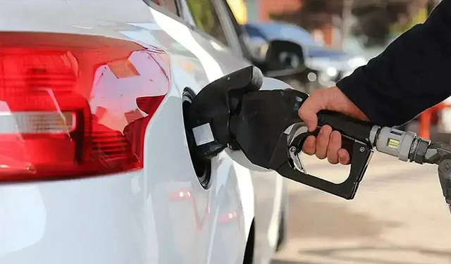 Benzine yeni zam geliyor