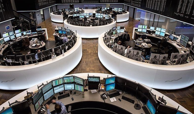 FTSE 100 rekor kırdı
