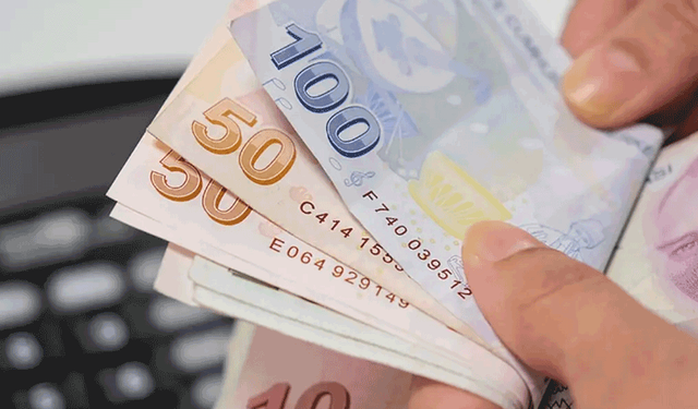 Prim borcu çıkan emeklinin aylığından yüzde 25 kesinti yapılacak