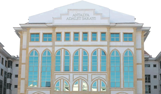 Antalya Büyükşehir Belediyesi'ne operasyon: 15 şüpheli gözaltına alındı