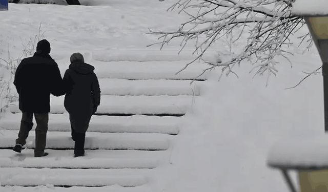 Meteoroloji saat vererek uyardı. Kuvvetli kar ve fırtına