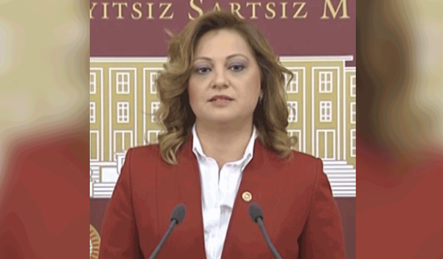 Burcu Köksal, resmen AK Parti’ye geçti