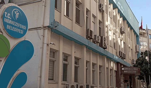 Denizli Merkezefendi Belediyesi’nde operasyon: Başkan yardımcısı dahil 13 kişi gözaltına alındı