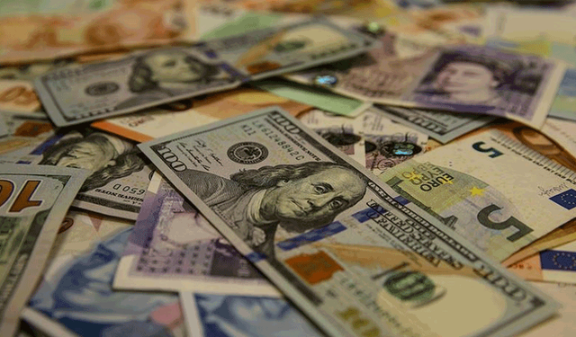 Dolar ve Euro haftaya nasıl başladı?