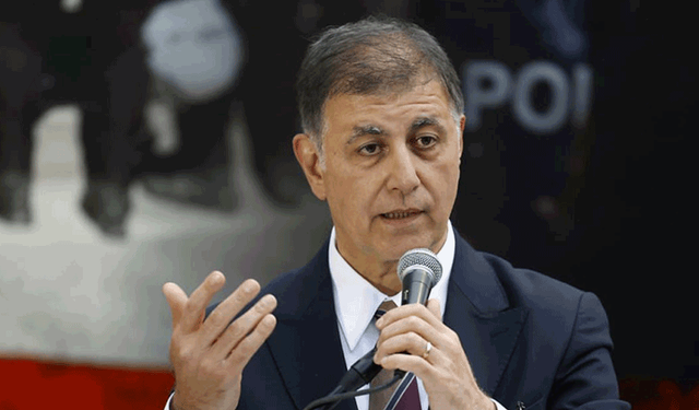İzmir Büyükşehir Belediye Başkanı Cemil Tugay, CHP'den istifa etti