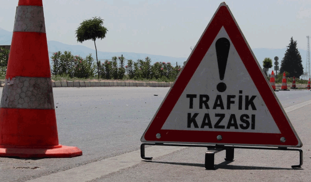 Antalya'da otomobil uçuruma yuvarlandı: 5 ölü 2 yaralı