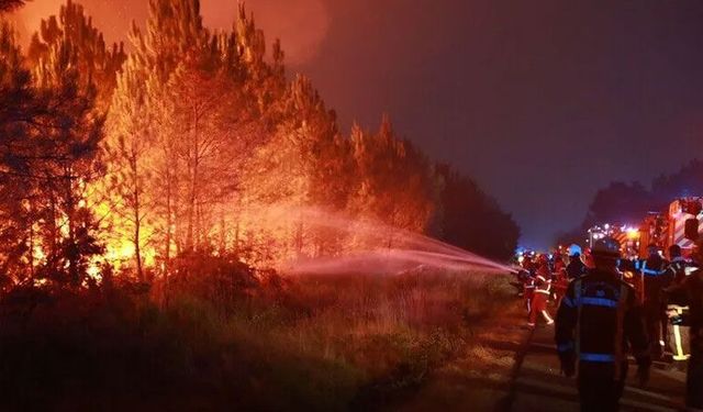 Fransa, tarihinin en büyük yangın sezonunu yaşıyor