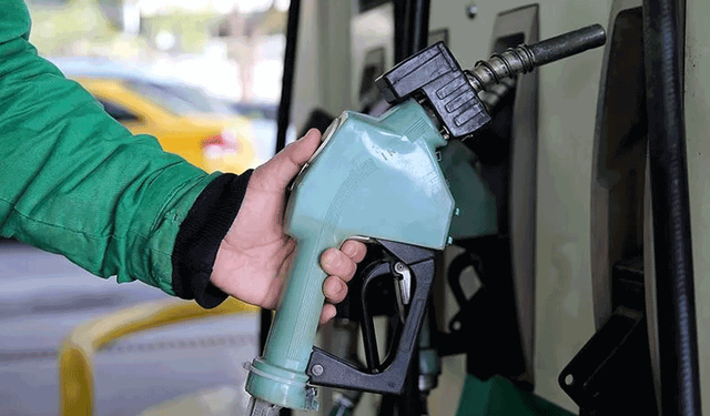 Motorine zam geldi: İşte güncel akaryakıt fiyatları